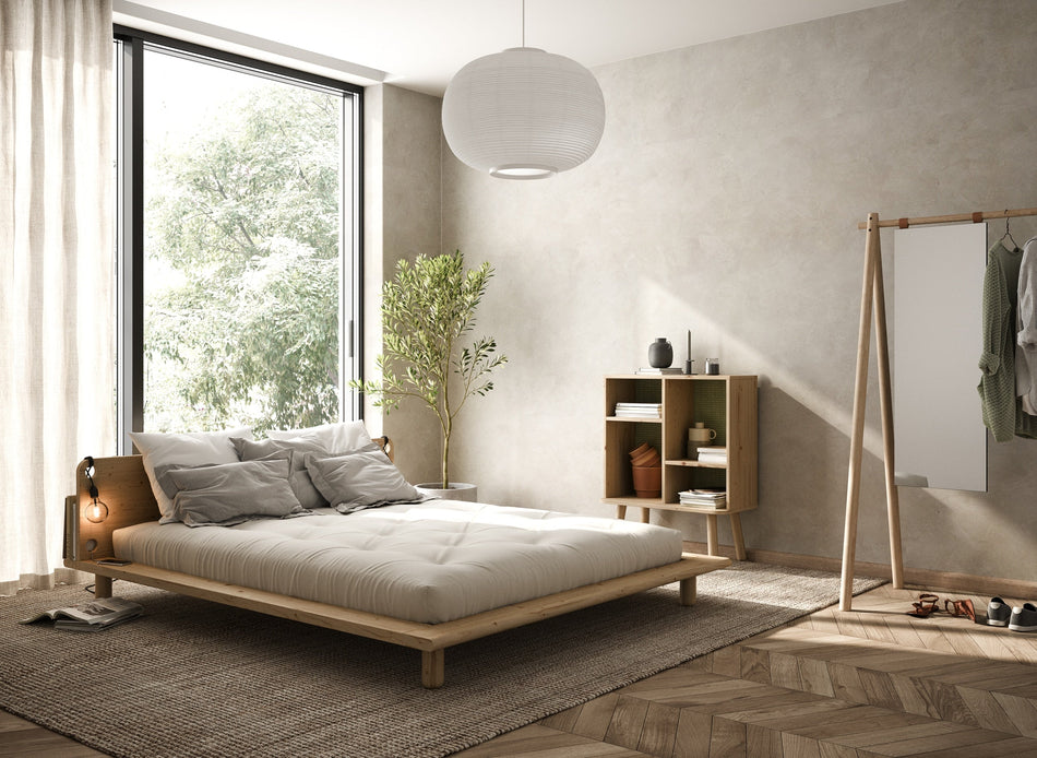 PEEK BED W. 2 BED LAMPS