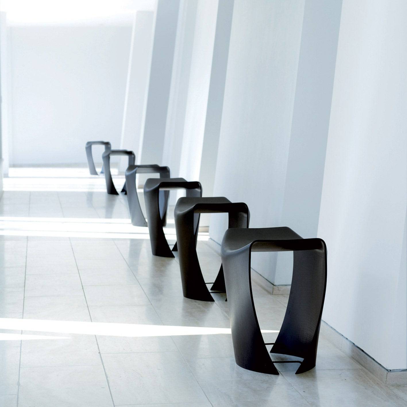 Gallery stool – Skandium