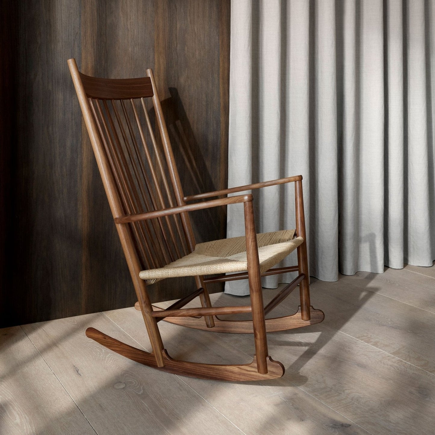 J16 Rocking Chair – Skandium