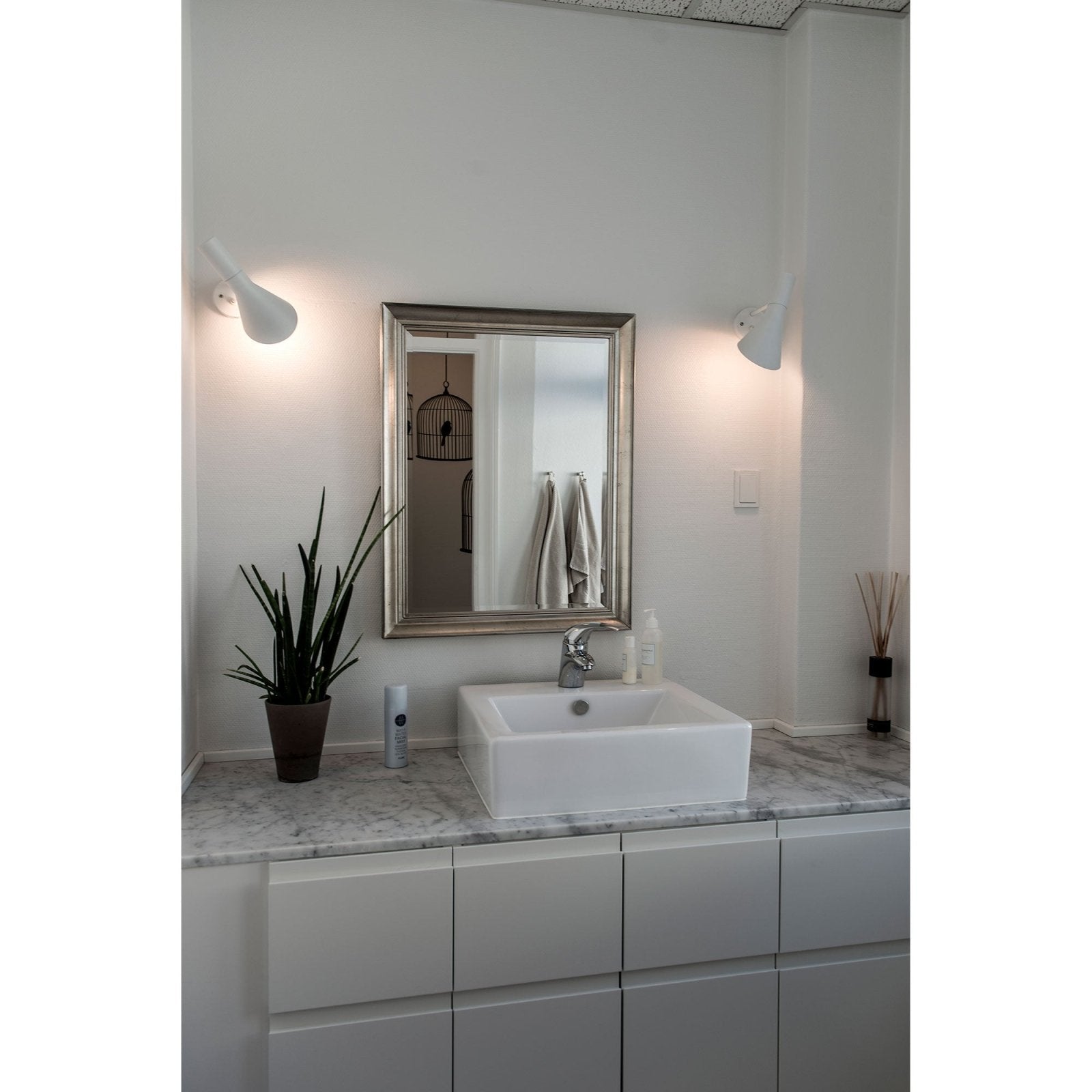 AJ wall lamp - Hardwired – Skandium