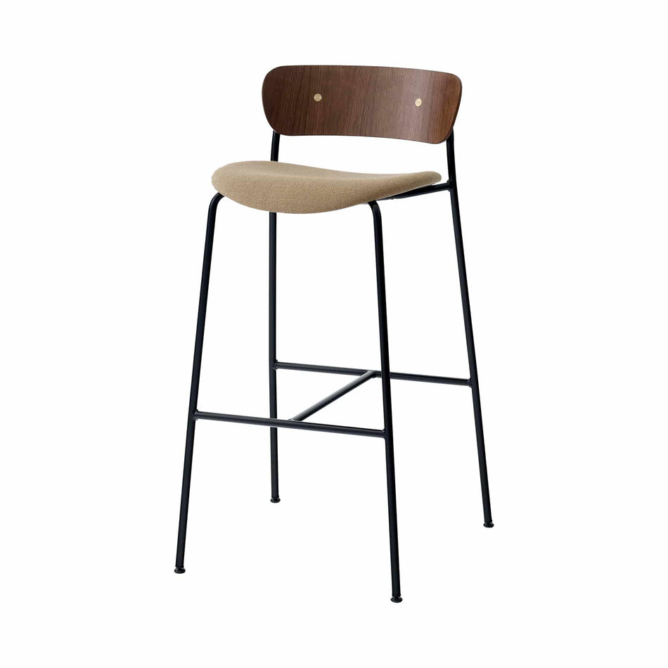 Pavilion Bar Chair AV10 | &Tradition | Skandium London