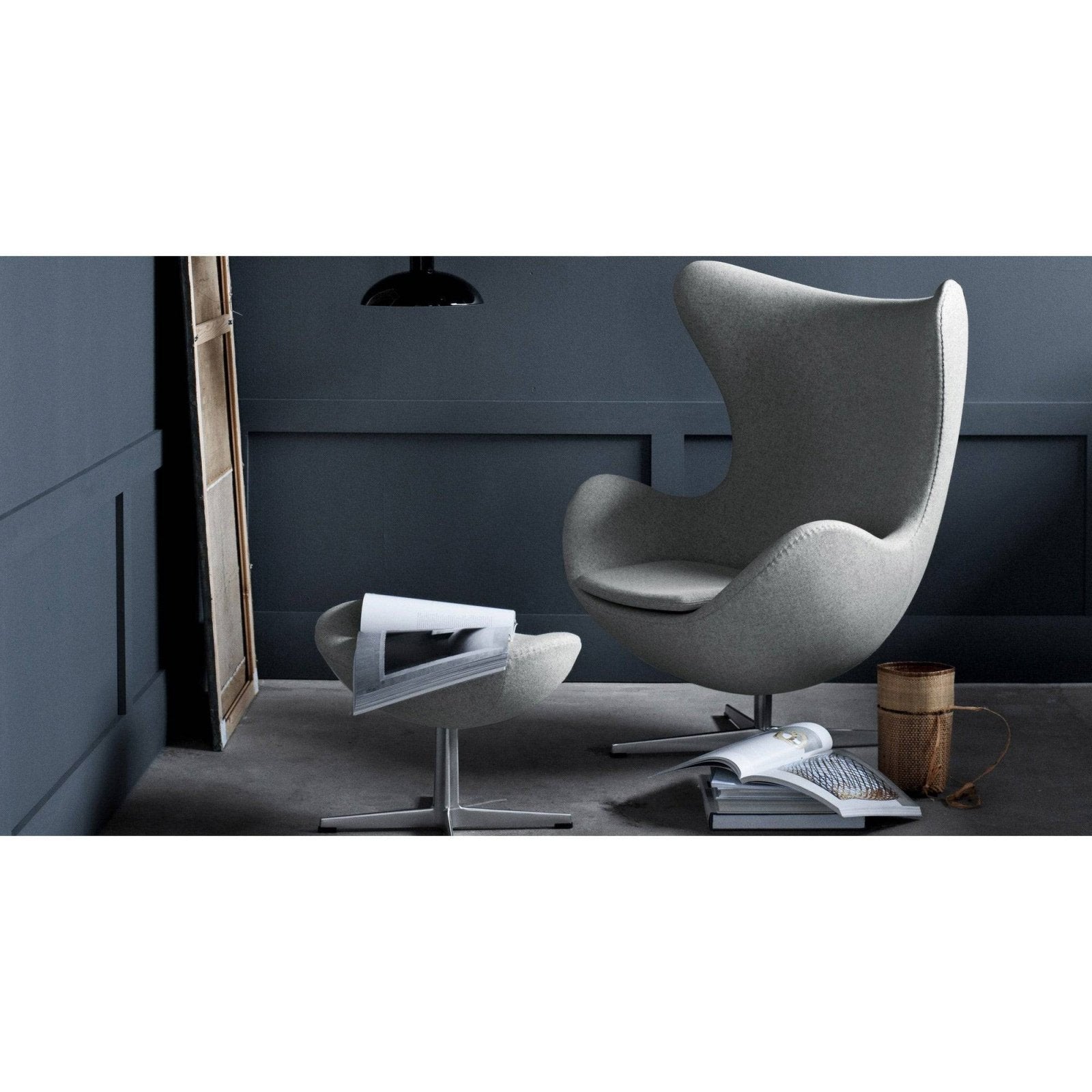 Egg™ footstool – Skandium