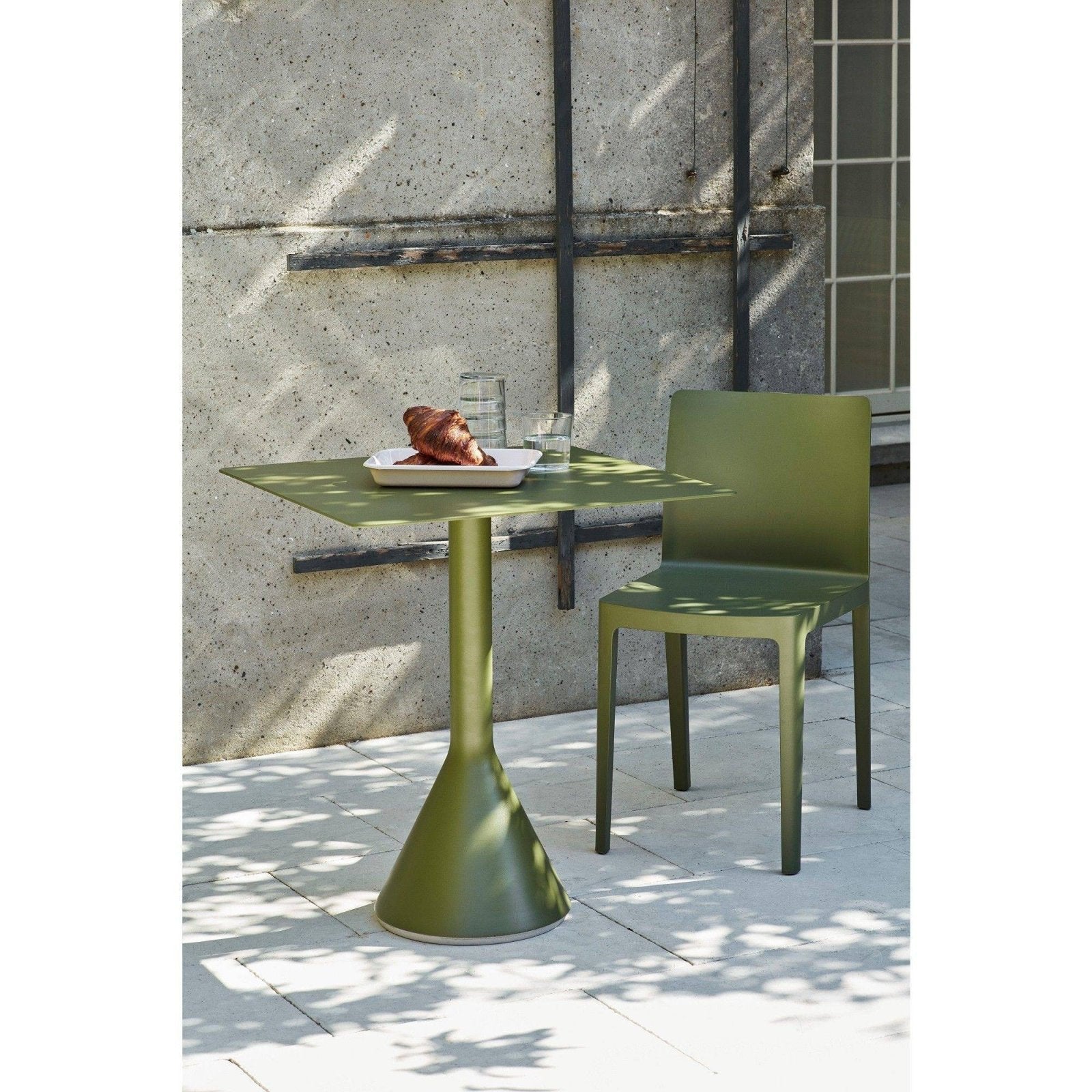 Palissade Cone Table - Square – Skandium